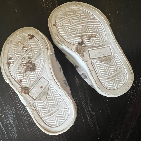 Gymboree glitter striped slip on shoes - Picture 2 of 3